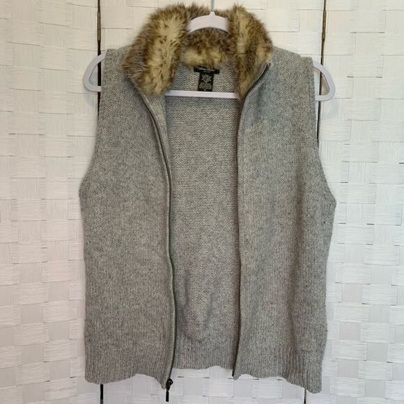 Eddie Bauer Knitted Full Zip Vest with Fur Blend collar Women’s Size Medium - Picture 1 of 11